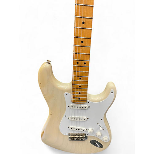 Used Fender ERIC CLAPTON CUSTOM SHOP RELIC STRATOCASTER WHITE BLONDE Solid Body Electric Guitar WHITE BLONDE