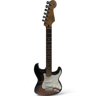 Fender Used Fender Fender 70th Anniversary Player Stratocaster Pau Ferro Fingerboard Limited-Edition 2 Color Sunburst Solid Body Electric Guitar