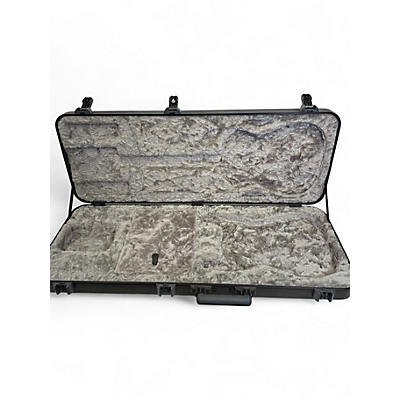 Used Fender Fender Deluxe Molded Strat/Tele Case Electric Guitar Case