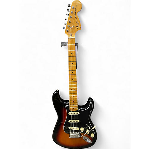 Used Fender Fender Vintera II '70s Stratocaster 3 Color Sunburst Solid Body Electric Guitar 3 Color Sunburst