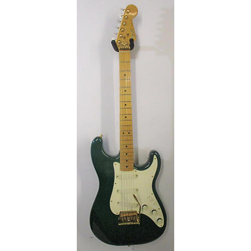 Fender Used Fender Gold Elite Stratocaster Emerald Green Solid Body Electric Guitar Emerald Green