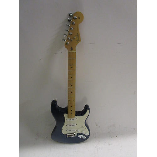 Fender Used Fender Highway One Stratocaster Sapphire Blue Trans Solid Body Electric Guitar Sapphire Blue Trans