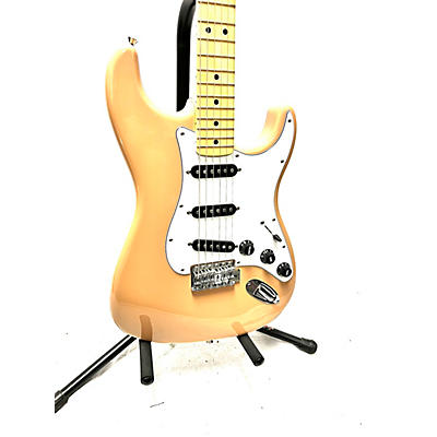 Fender Used Fender International Color Series Stratocaster Sahara Toupe Solid Body Electric Guitar