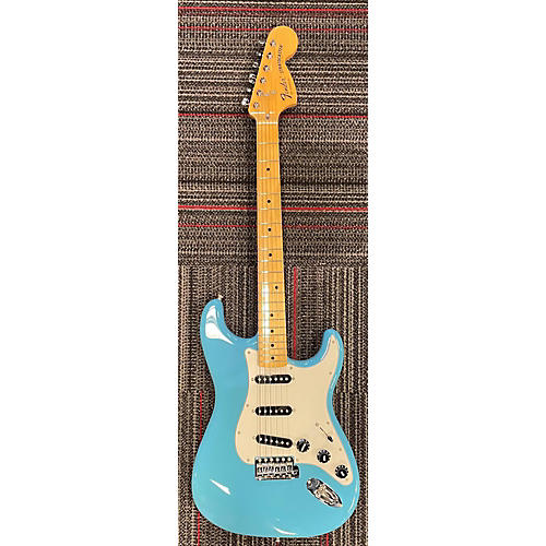 Fender Used Fender International Color Stratocaster Maui Blue Solid Body Electric Guitar maui blue