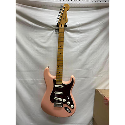 Fender Used Fender Limited Edition Player Strat Shell Pink Solid Body Electric Guitar