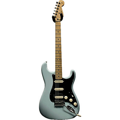 Fender Used Fender Limited Edition Player Stratocaster HSS Sonic Blue Solid Body Electric Guitar