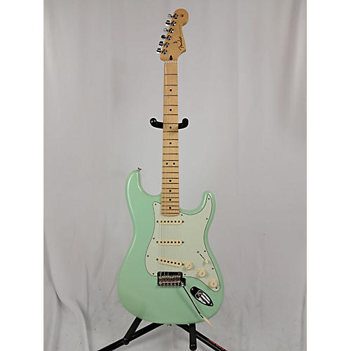 Fender Used Fender Limited Edition Player Stratocaster Sea Foam Pearl Solid Body Electric Guitar Sea Foam Pearl