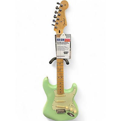 Used Fender Limited Edition Player Stratocaster Seafoam Pearl Solid Body Electric Guitar