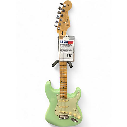 Used Fender Limited Edition Player Stratocaster Seafoam Pearl Solid Body Electric Guitar Seafoam Pearl