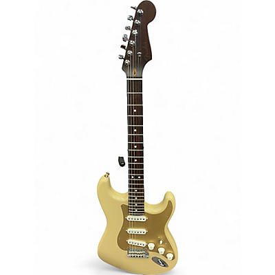 Used Fender Limited Edition Rosewood Stratocaster Rosewood Solid Body Electric Guitar