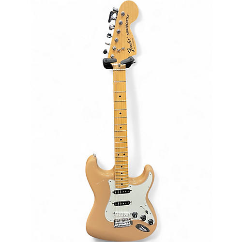 Used Fender Limited International Color Stratocaster Sahara Taupe Solid Body Electric Guitar Sahara Taupe