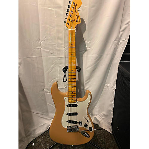 Fender Used Fender MIJ Limited International Color Stratocaster Sahara Taupe Solid Body Electric Guitar Sahara Taupe