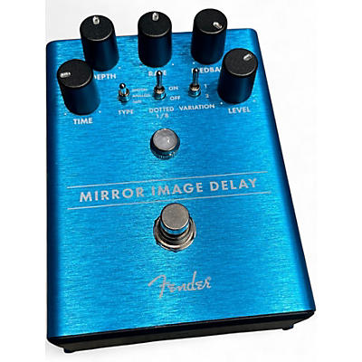Used Fender MIRRIOR IMAGE DELAY Effect Pedal