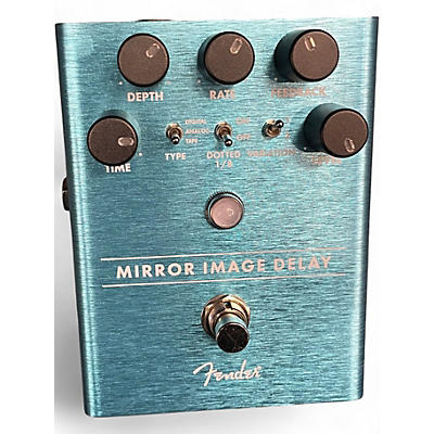 Used Fender MIRROR IMAGE DELAY Effect Pedal