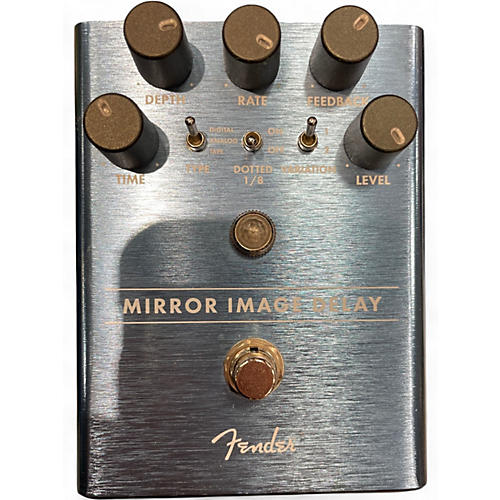 Used Fender MIRROR IMAGE DELAY Effect Pedal