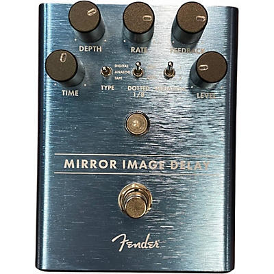 Used Fender MIRROR IMAGE DELAY Effect Pedal