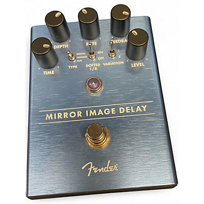 Used Fender MIRROR IMAGE DELAY Effect Pedal