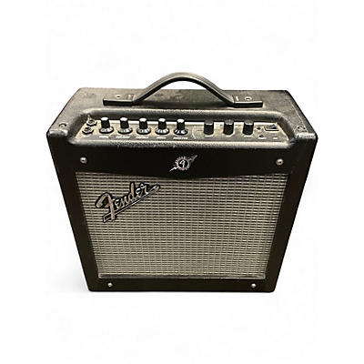 Used Fender MUSTANG V1 Guitar Combo Amp