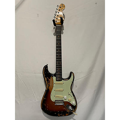 Fender Used Fender Mark McCready Relic Stratocaster Relic Sunburst Solid Body Electric Guitar