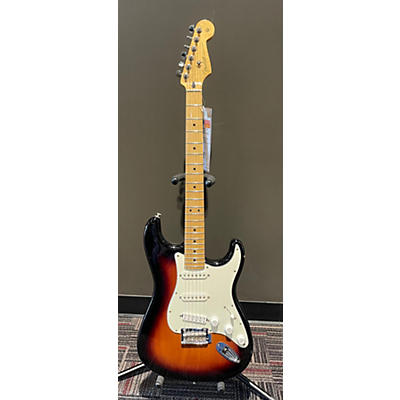 Fender Used Fender Modern Player Stratocaster 2 Color Sunburst Solid Body Electric Guitar