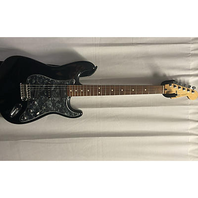 Fender Used Fender Modern Player Stratocaster Black Solid Body Electric Guitar