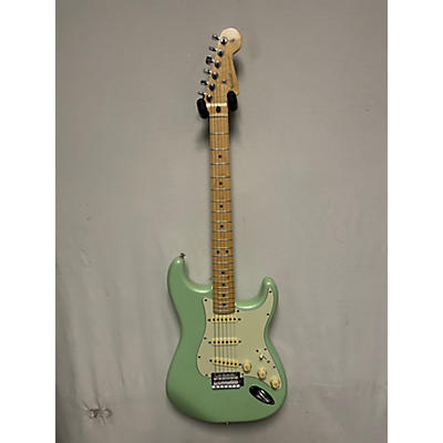 Fender Used Fender Modern Player Stratocaster Seafoam Green Solid Body Electric Guitar