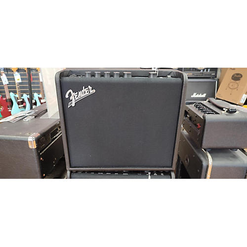 Fender Used Fender Mustang LT25 25W 1x8 Guitar Combo Amp