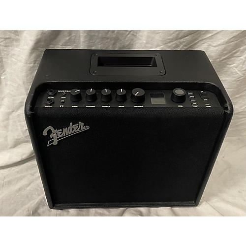 Fender Used Fender Mustang LT25 25W 1x8 Guitar Combo Amp