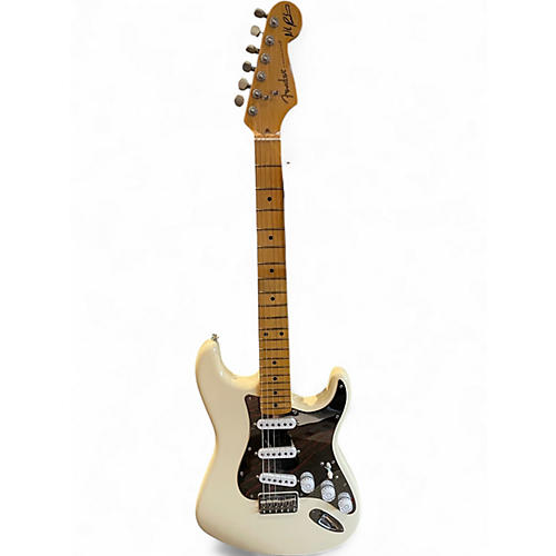 Used Fender Nile Rodgers Hitmaker Stratocaster Olympic White Solid Body Electric Guitar Olympic White