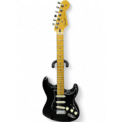 Used Fender PLAYER II STRATOCASTER Black Solid Body Electric Guitar