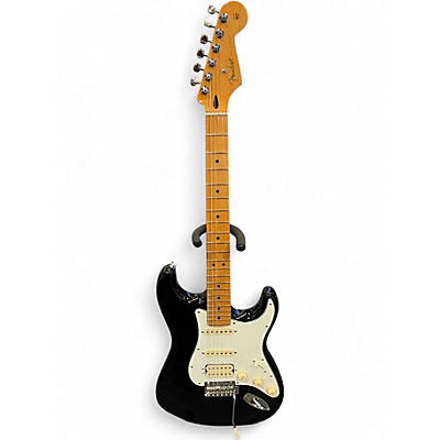 Used Fender PLAYER II STRATOCASTER HSS Black Solid Body Electric Guitar