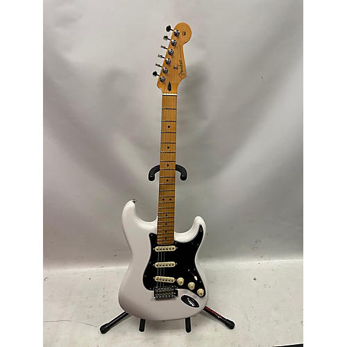 Fender Used Fender PLAYER II STRATOCASTER Polar White Solid Body Electric Guitar Polar White