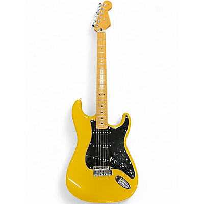 Used Fender PLAYER II STRATOCASTER SUNSHINE YELLOW Solid Body Electric Guitar