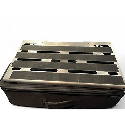 Used Fender PROFESSIONAL PEDALBOARD MEDIUM Pedal Board