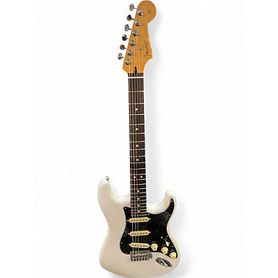 Used Fender Player II Stratocaster Classic White Solid Body Electric Guitar