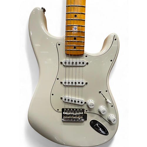 Fender Used Fender Player Plus Stratocaster Antique White Solid Body Electric Guitar Antique White