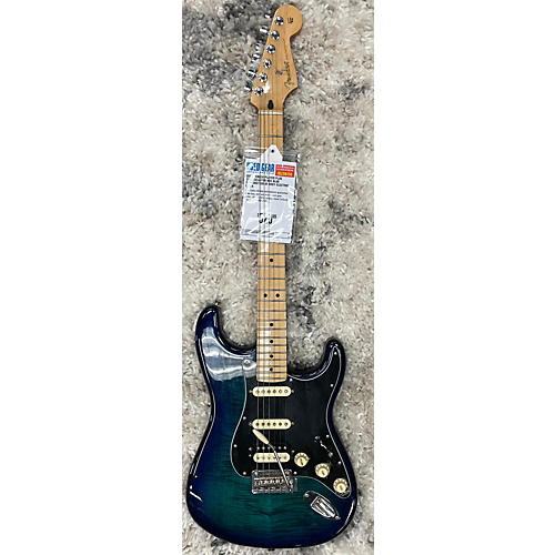 Fender Used Fender Player Plus Stratocaster HSS Blue Sunburst Solid Body Electric Guitar Blue Sunburst