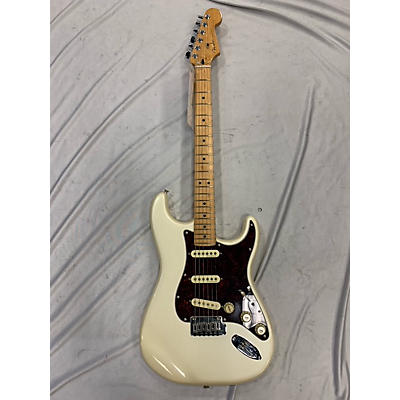 Fender Used Fender Player Plus Stratocaster Olympic Pearl Solid Body Electric Guitar