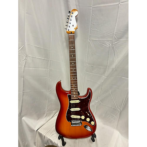 Fender Used Fender Player Plus Stratocaster Sienna Sunburst Solid Body Electric Guitar Sienna Sunburst