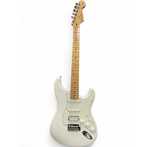 Used Fender Player Series HS White Solid Body Electric Guitar White