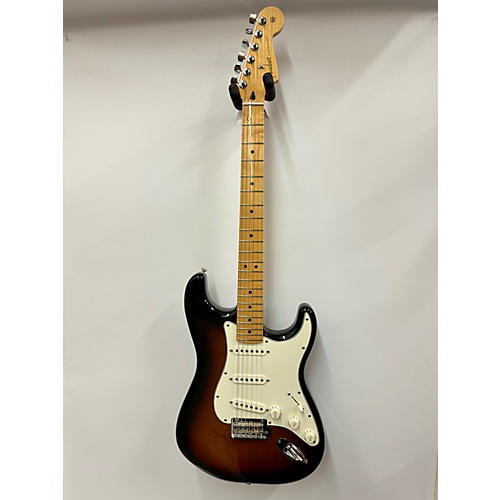 Fender Used Fender Player Stratocaster 2 Color Sunburst Solid Body Electric Guitar 2 Color Sunburst