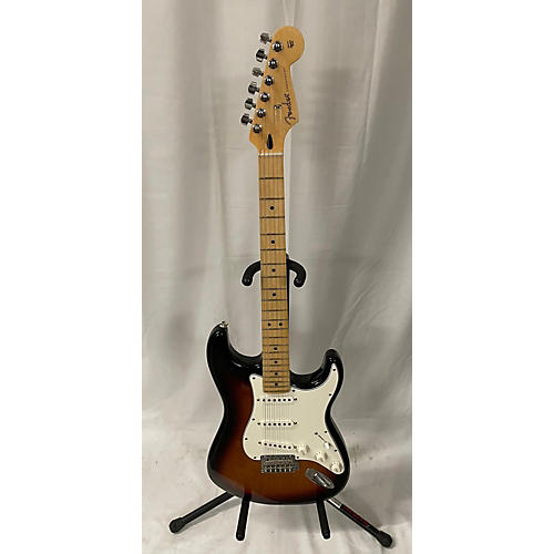 Fender Used Fender Player Stratocaster 3 Color Sunburst Solid Body Electric Guitar 3 Color Sunburst