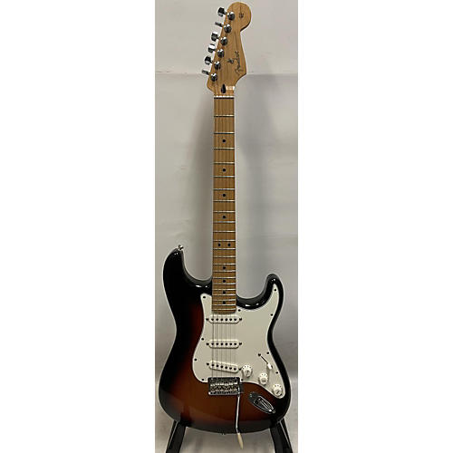 Fender Used Fender Player Stratocaster 3 Color Sunburst Solid Body Electric Guitar 3 Color Sunburst