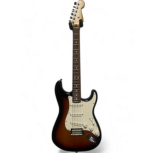 Fender Used Fender Player Stratocaster 3 Color Sunburst Solid Body Electric Guitar 3 Color Sunburst