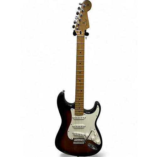 Fender Used Fender Player Stratocaster 3 Color Sunburst Solid Body Electric Guitar 3 Color Sunburst