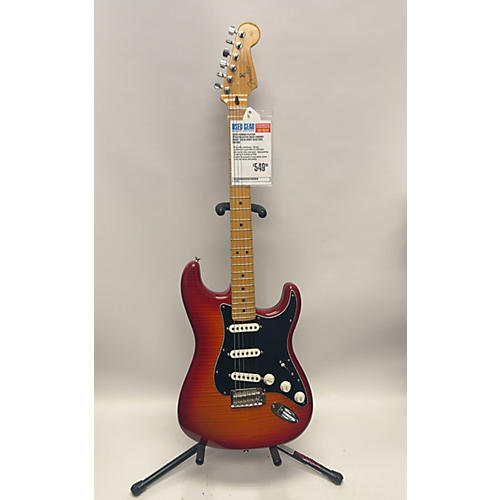 Fender Used Fender Player Stratocaster Aged Cherry Burst Solid Body Electric Guitar Aged Cherry Burst