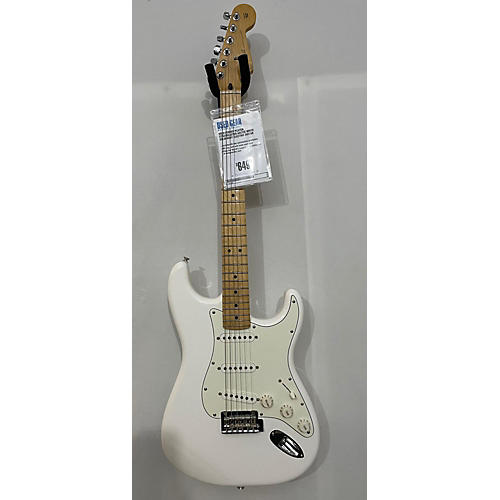 Fender Used Fender Player Stratocaster Arctic White Solid Body Electric Guitar Arctic White