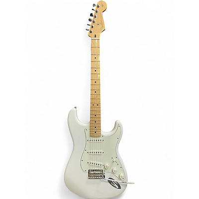 Used Fender Player Stratocaster Arctic White Solid Body Electric Guitar