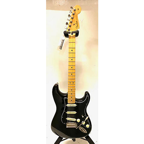 Fender Used Fender Player Stratocaster Black And White Solid Body Electric Guitar Black and White