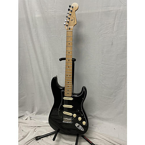 Fender Used Fender Player Stratocaster Black Solid Body Electric Guitar Black